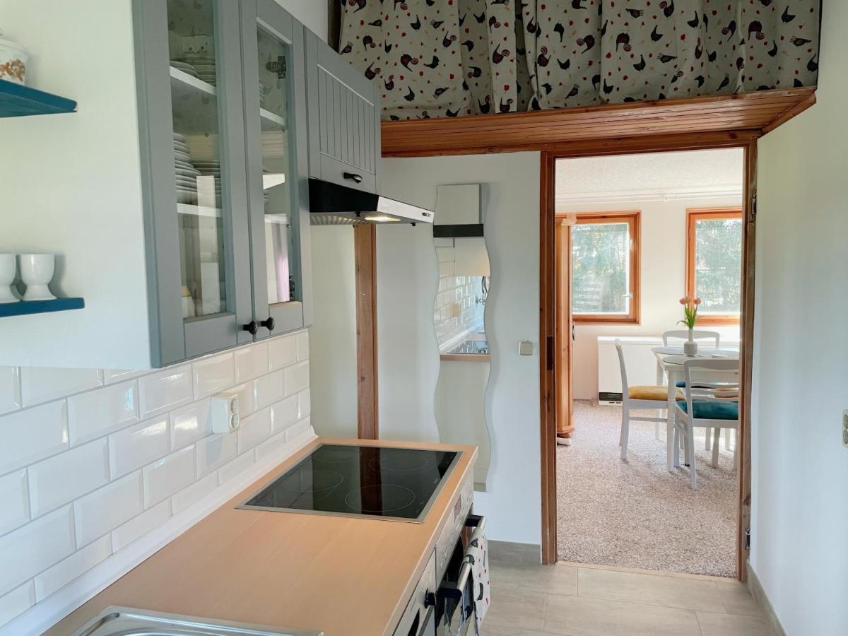 Landhaus Mit Pool, Bungalow In Der Natur Hohenbollentin Bagian luar foto