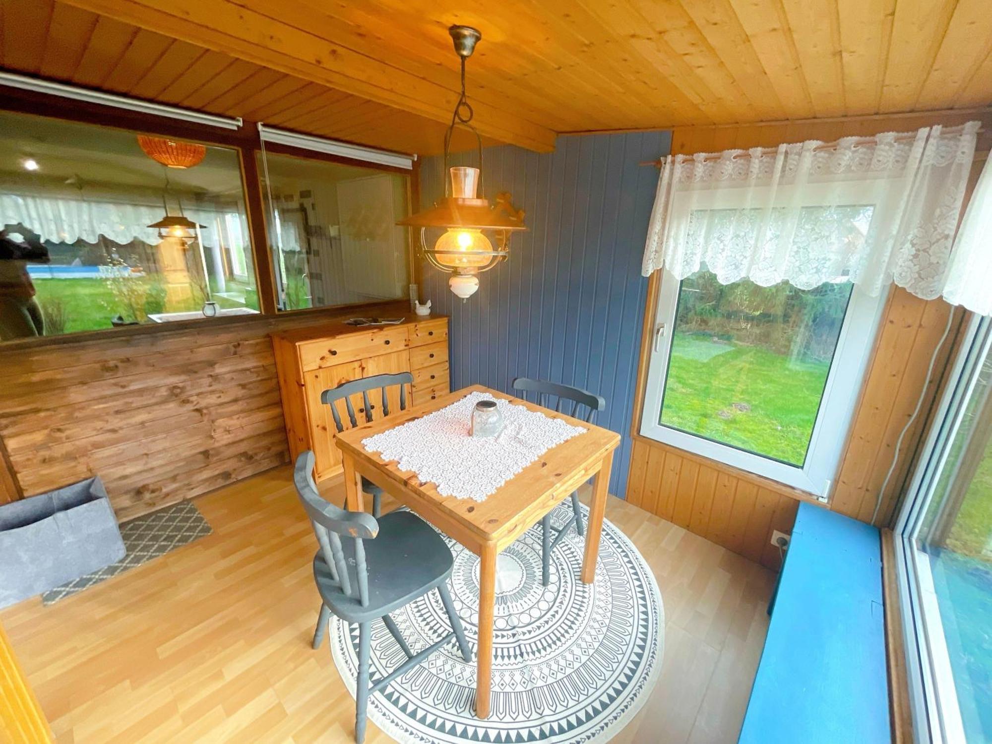 Landhaus Mit Pool, Bungalow In Der Natur Hohenbollentin Bagian luar foto